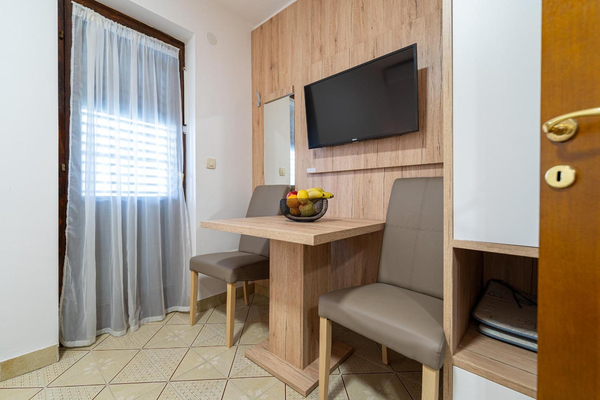Studio Apartments Marea 2 بودفا الغرفة الصورة